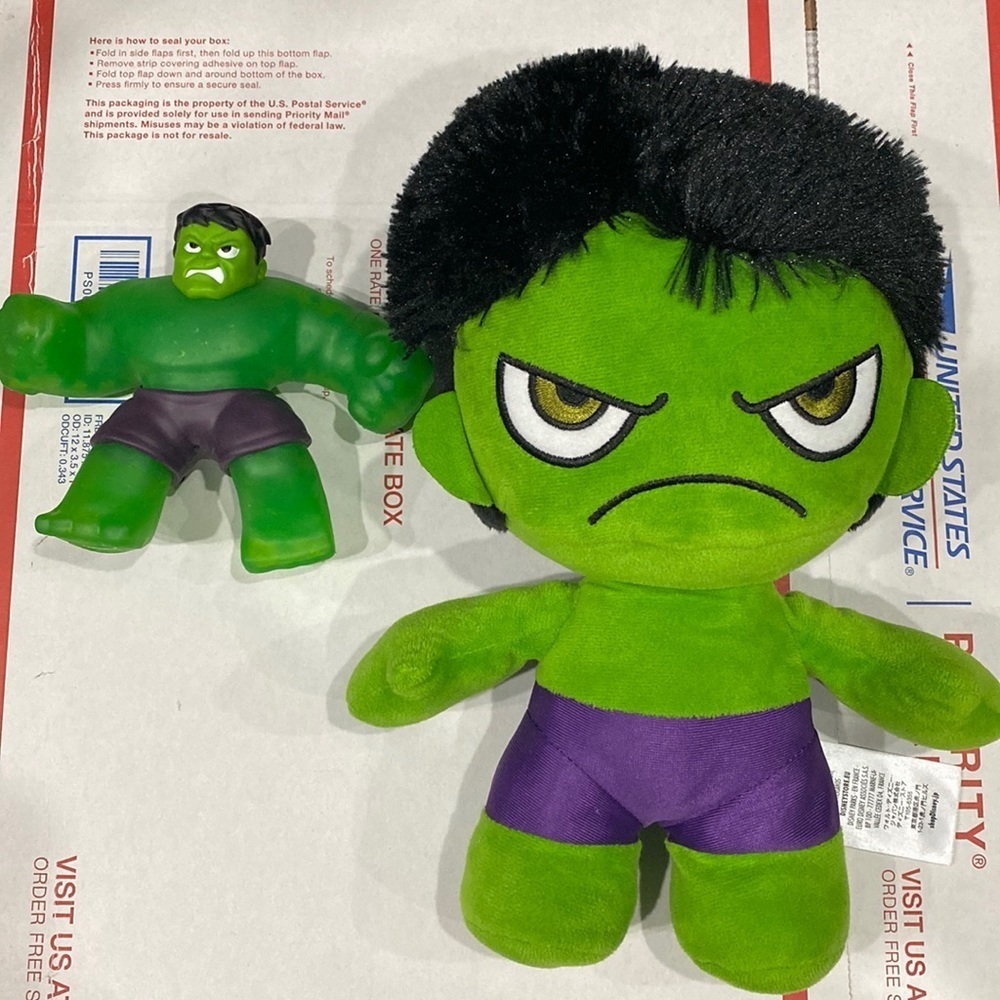 Disney Store  Marvel Incredible Hulk and Hulk Goo Jit Zu lot